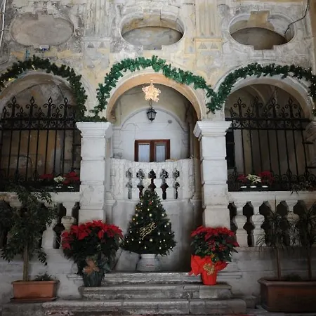 Sister לינה וארוחת בוקר